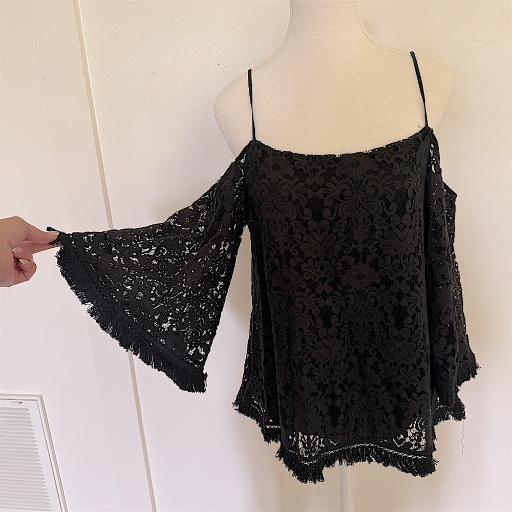 Bailey 44 Black Lace Cold-Shoulder Women's Top